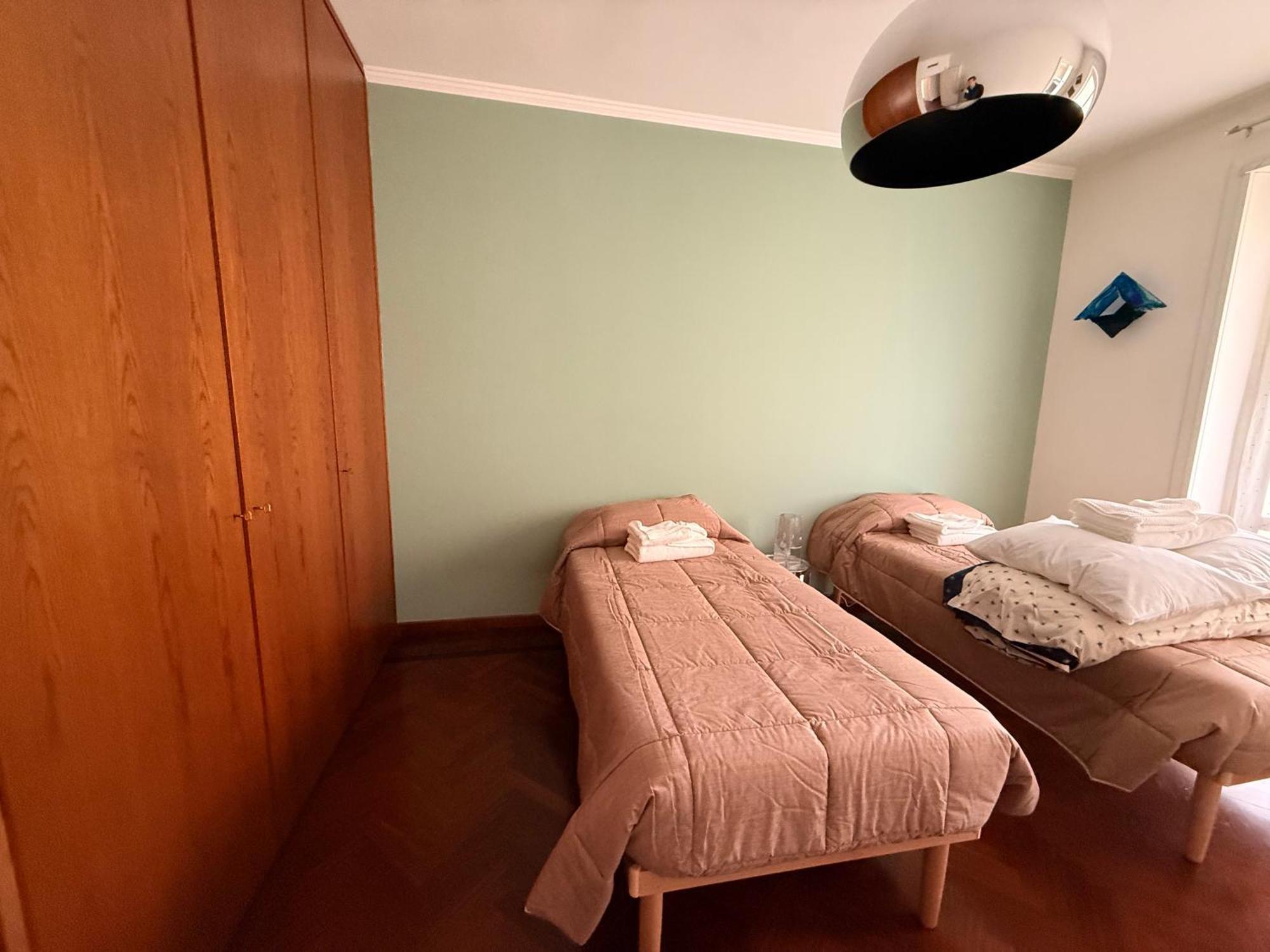 Brand New Near Center Apartment Milan