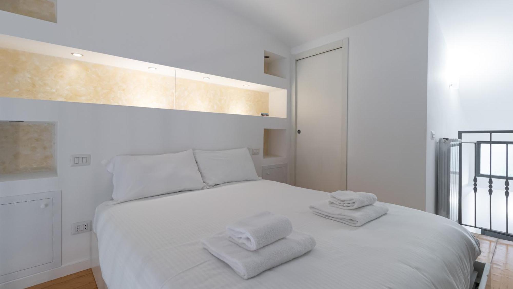 Italianway - Spezia 22 * Milan