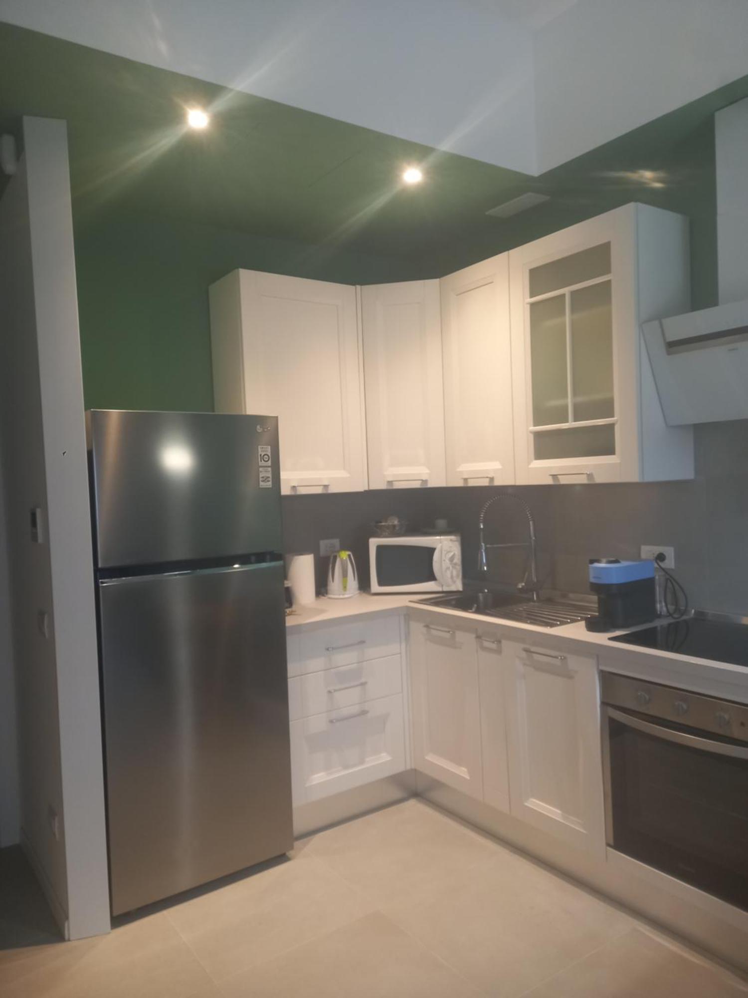 Apartment Milano City Centre Super New Apartament With 2 Bedrooms & 2 Bathrooms Fully Equipped Kitchen Living Room Wi Fi Balcony Metro Line Porta Romana 3 Stops To Duomo Cathedral *
