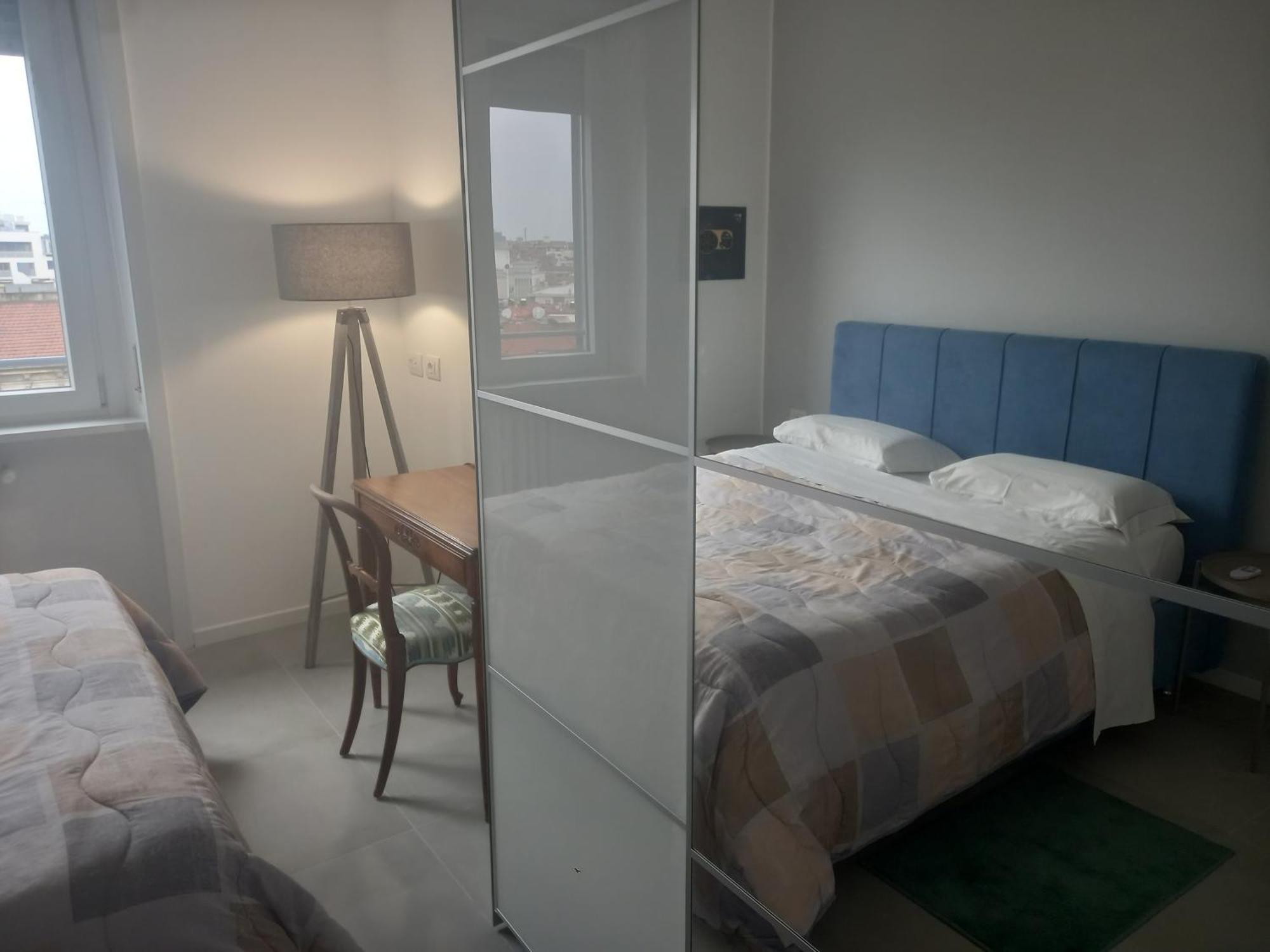 Milano City Centre Super New Apartament With 2 Bedrooms & 2 Bathrooms Fully Equipped Kitchen Living Room Wi Fi Balcony Metro Line Porta Romana 3 Stops To Duomo Cathedral *