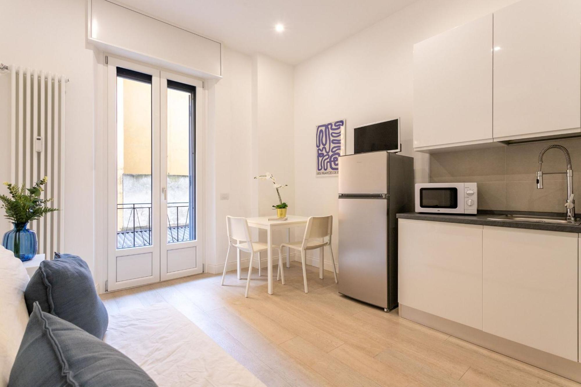 Gorizia Modern One Bedroom By Halldis Milão