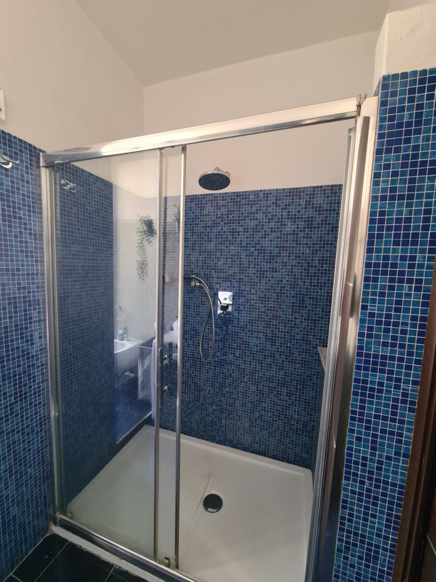 Blue Retreat M4 * Milan