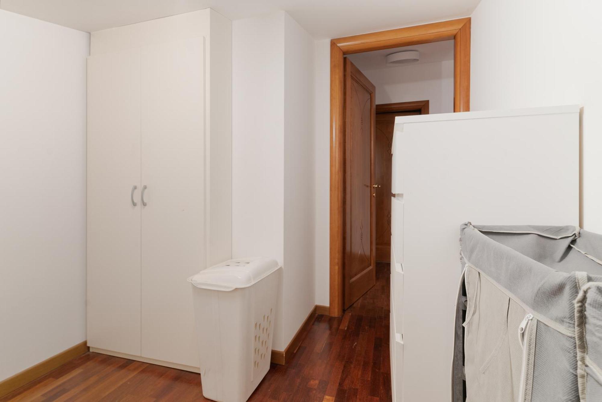 Spacious 600 Mt To Metro M3 Comasina * Milan