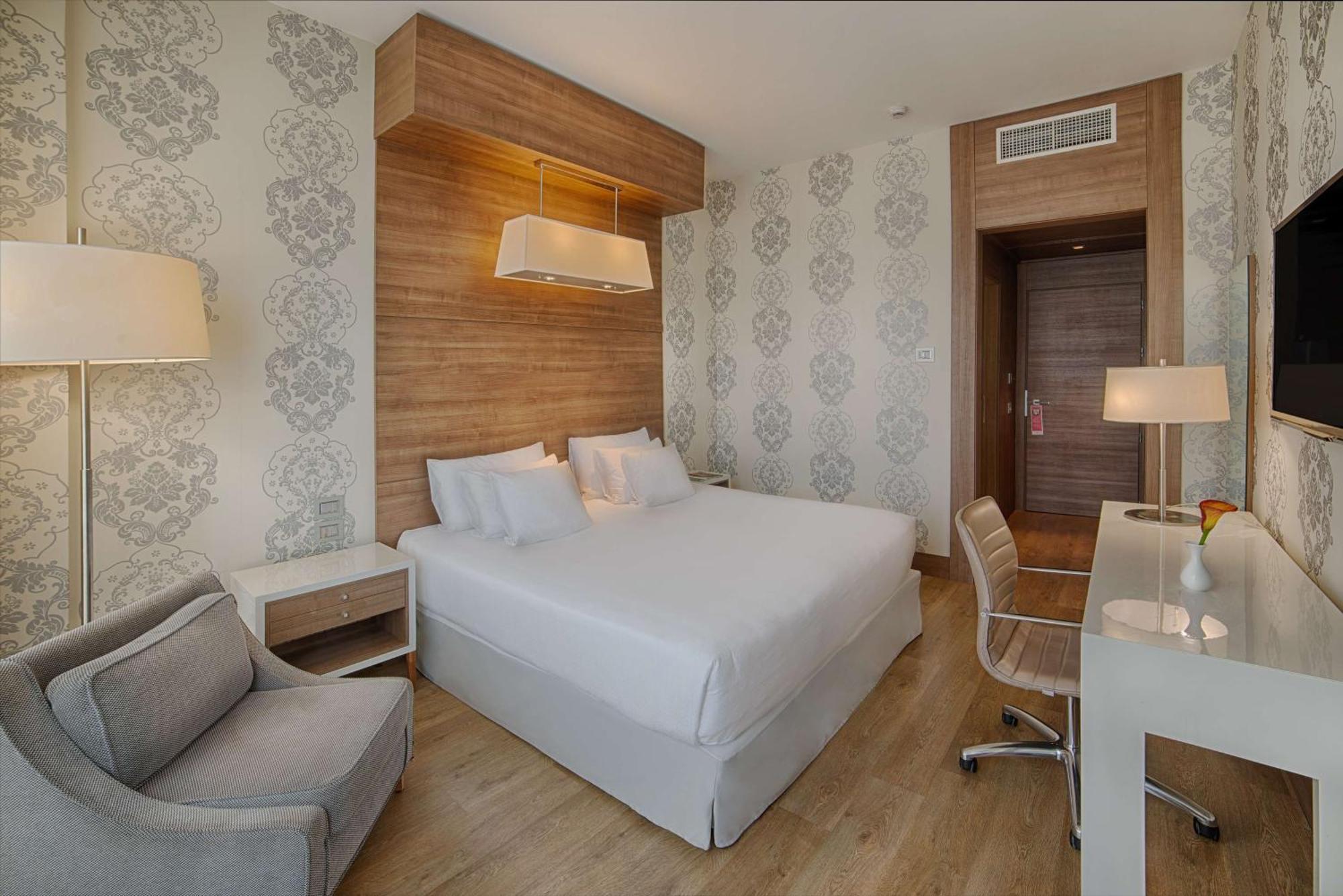 Nh Collection President Hotel 5*