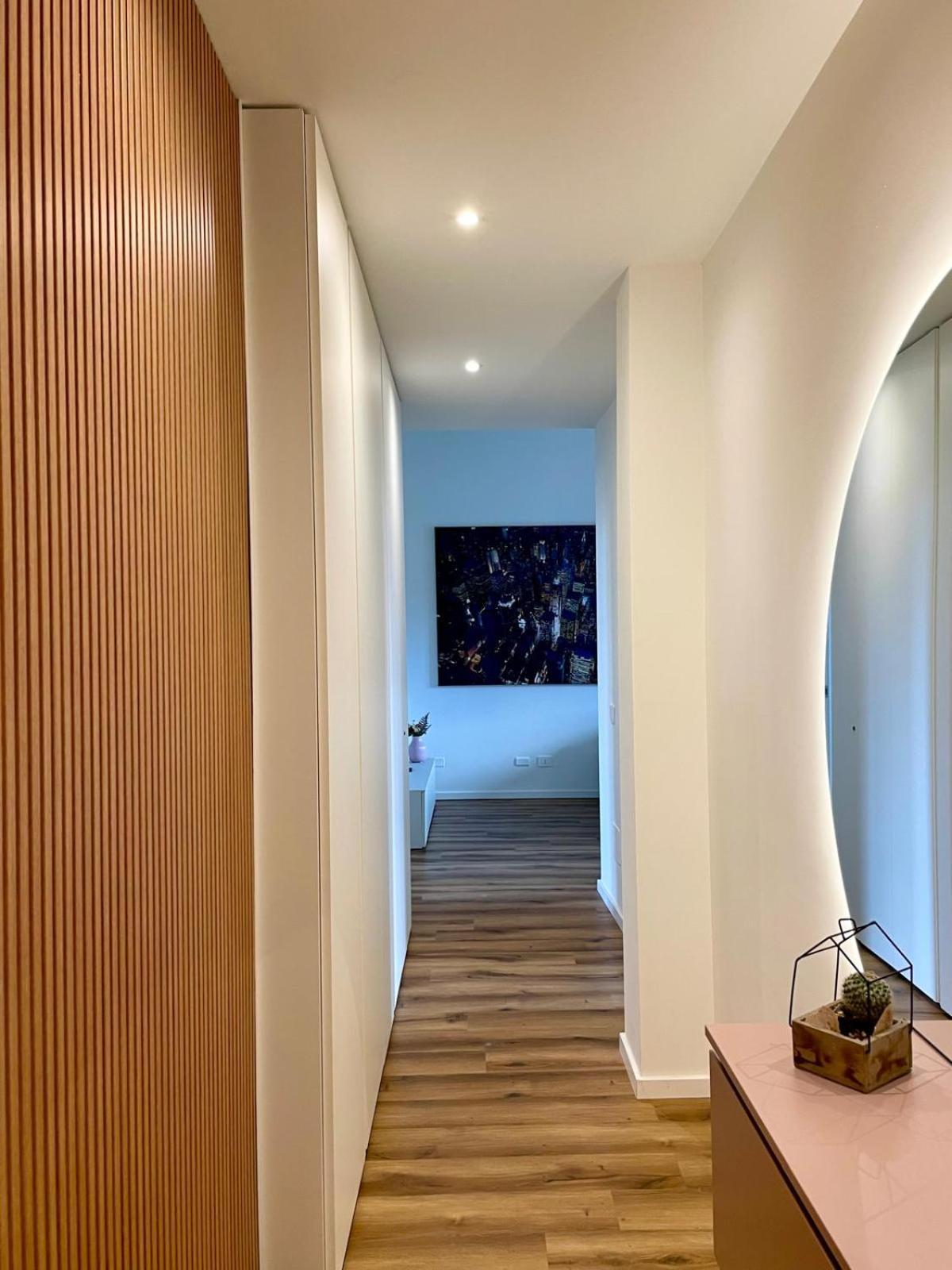 Lula - Zara M3-m5 * Milan