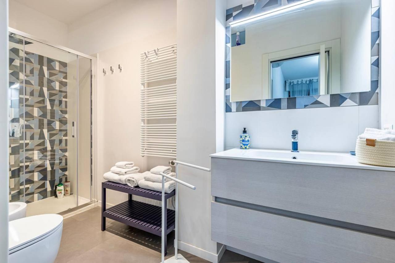 Blue Nest - Stazione Centrale Homestay *