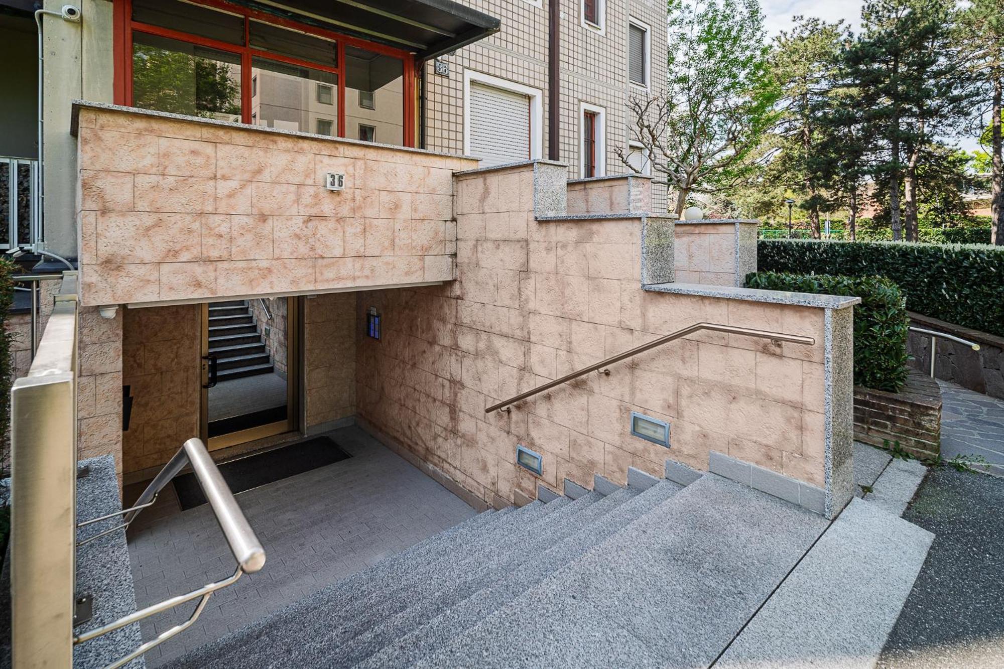 Apartment New - M1 S Leonardo 60m - San Siro - 6 Guests