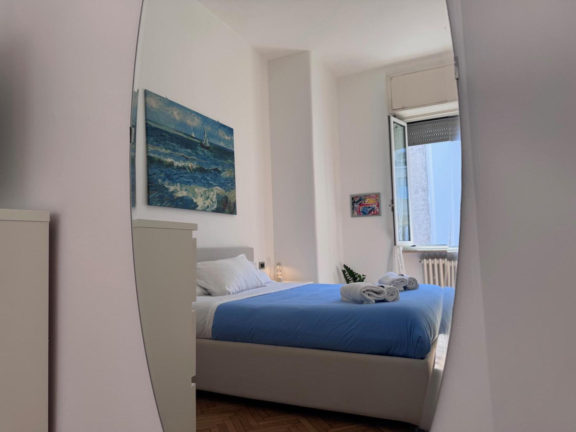 Bright With Balcony In Corso Xxii Marzo Apartment