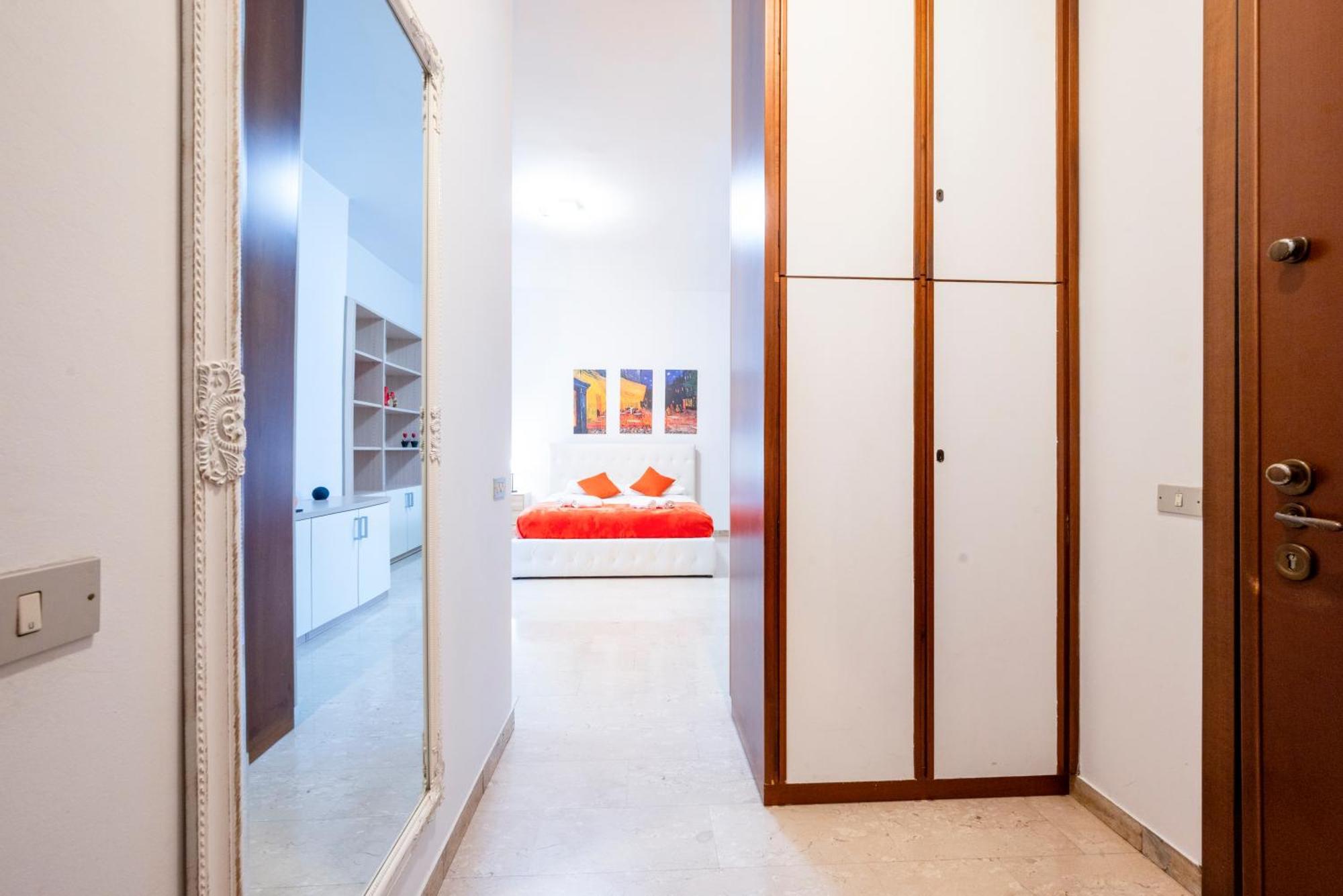 Moncler House Navigli Apartment