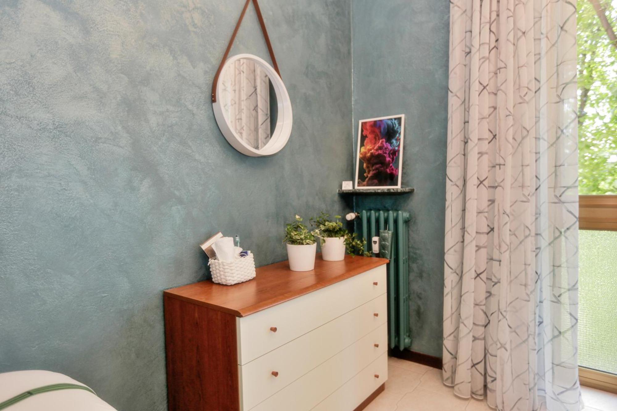 Homestay Cozy Room In Elegant Flat Shared With Alex, Tube 5 Min Walking *