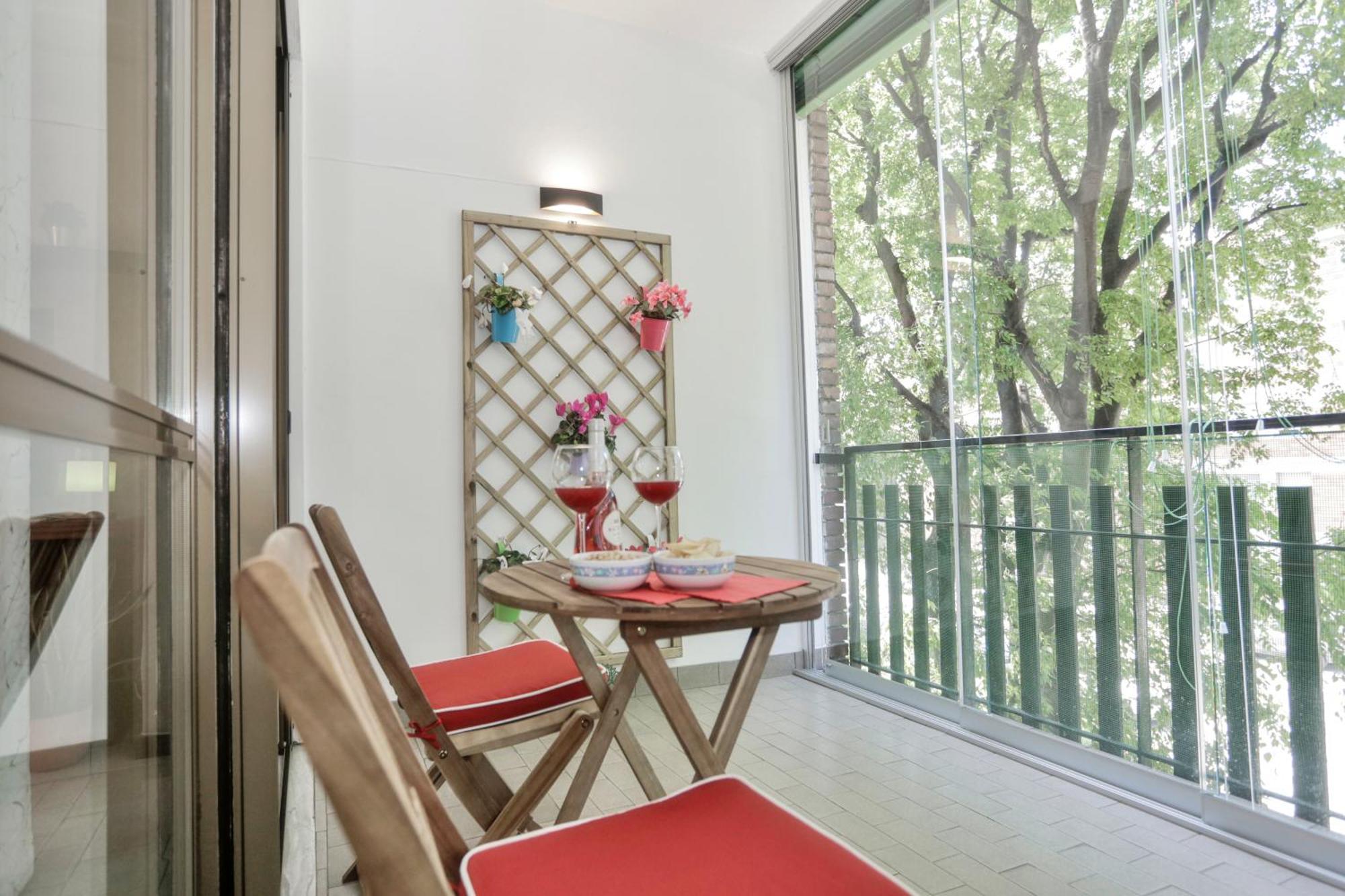 Cozy Room In Elegant Flat Shared With Alex, Tube 5 Min Walking *