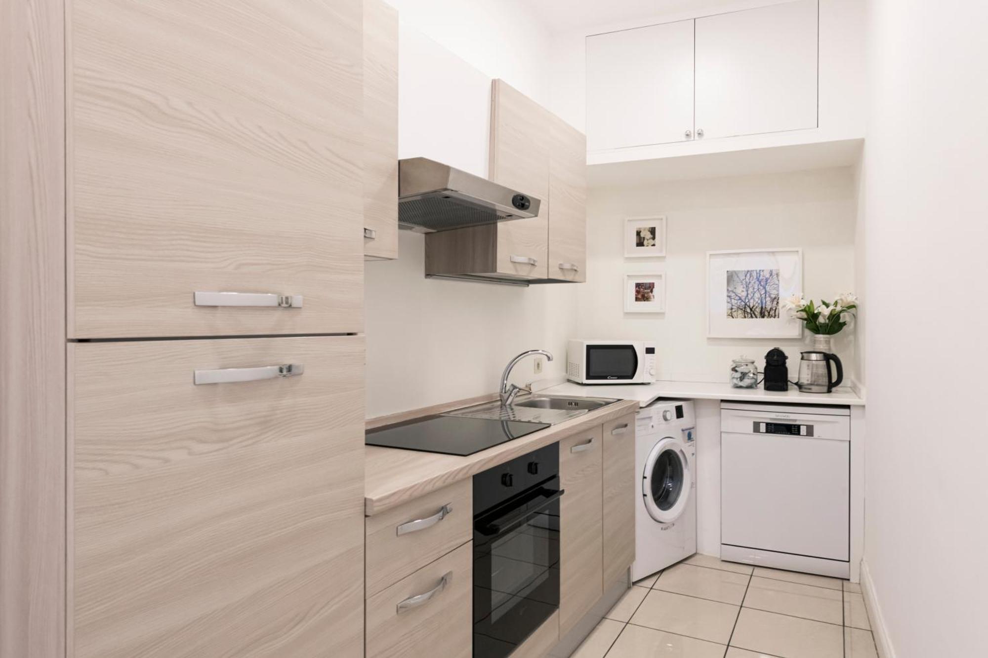 Apartamento Easylife - Elegante E Rifinito Vista Duomo In Piazza San Babila *