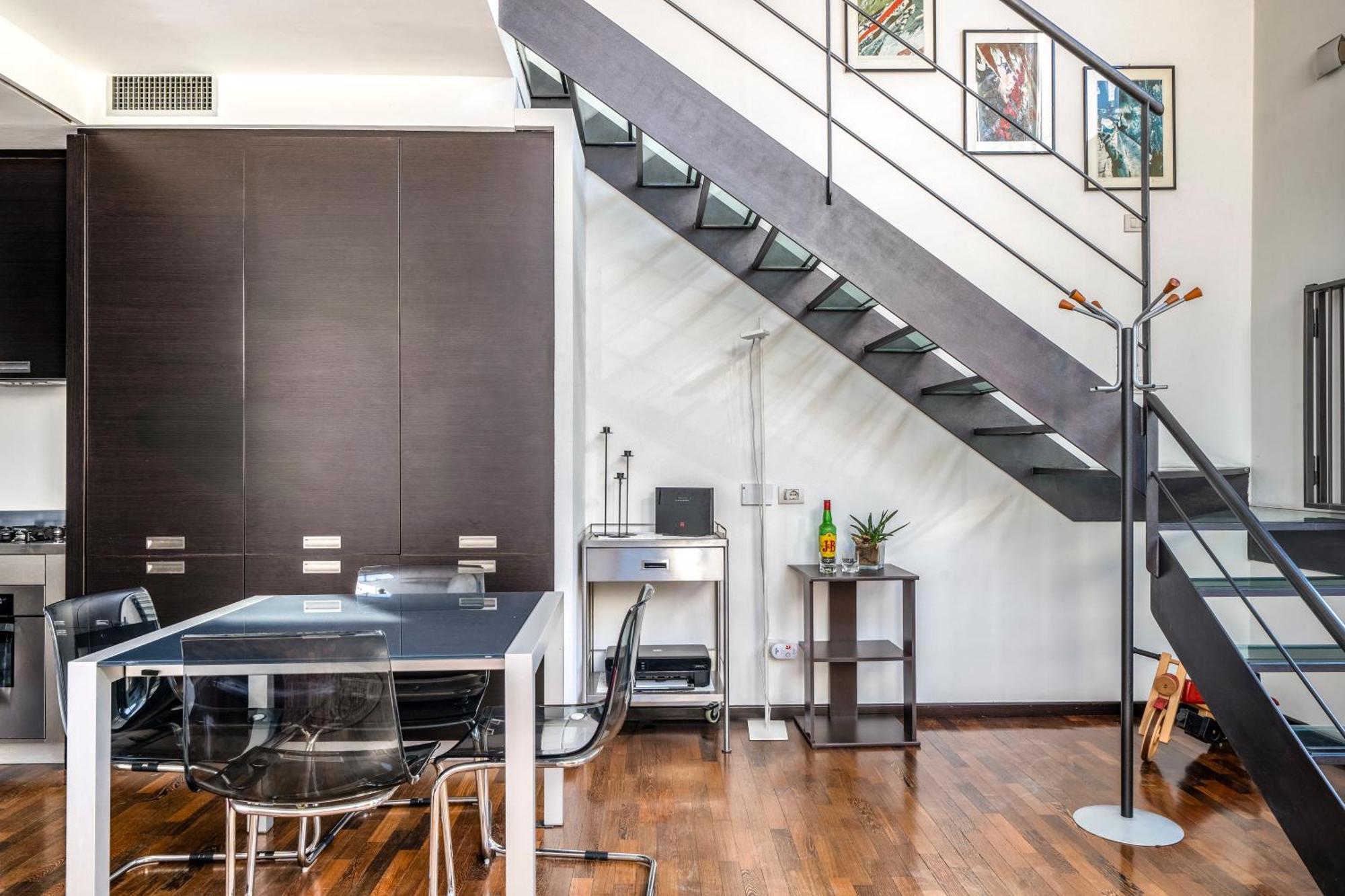 Apartment Red Lofty Milano- Loft Moderno Comodo Per Ippodromo, San Siro, Rho Fiera-Mico E Politecnico, Parking
