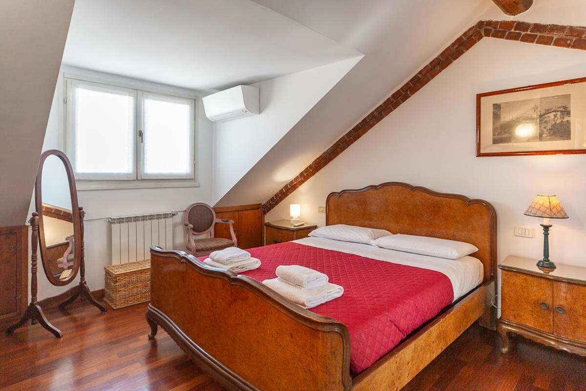 Apartment Station 10 Min Private Terrace Skyview 6 Pax Milan