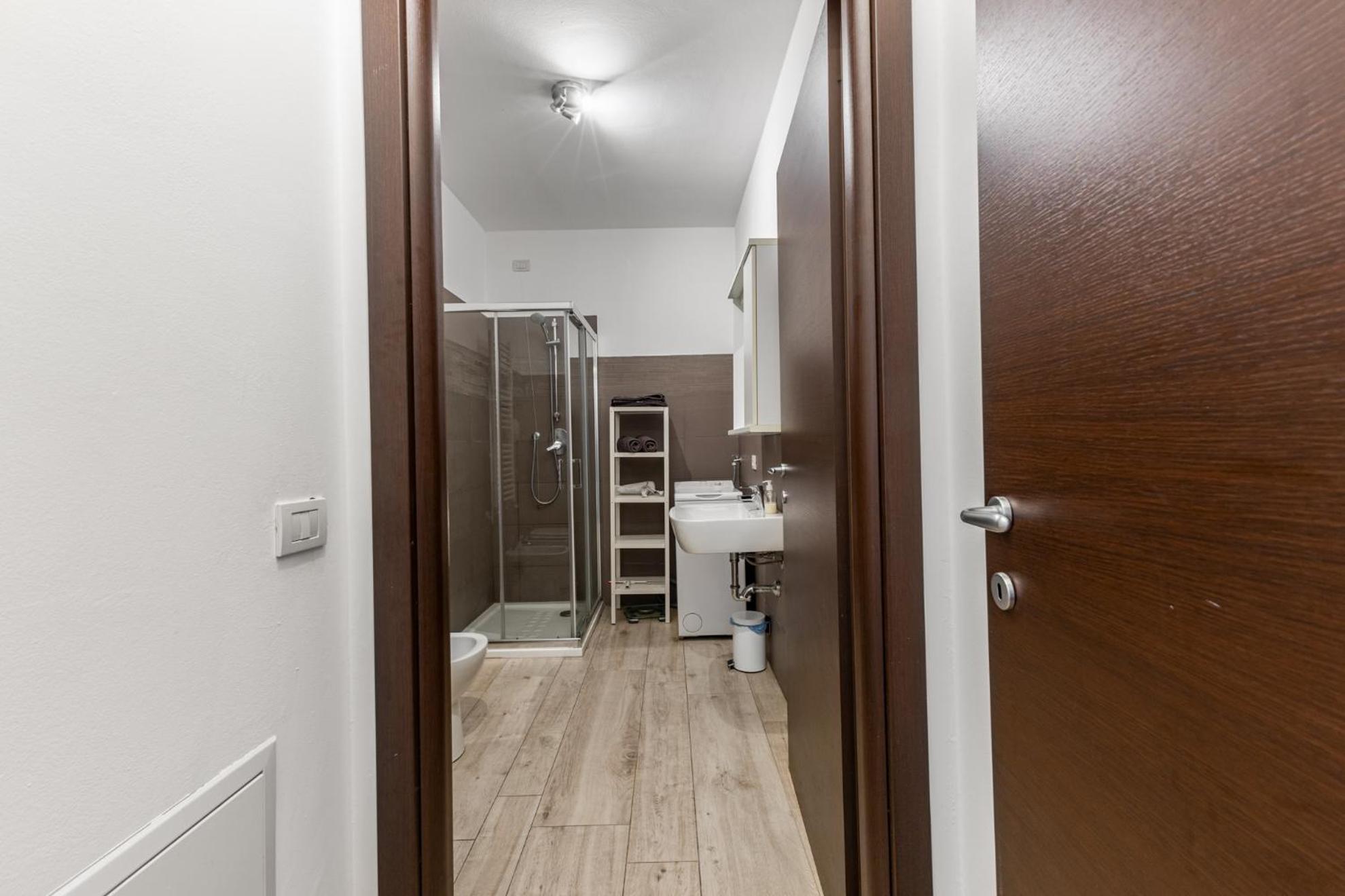 Apartment Monolocale Con Balcone Self Check In Milano Sempione Milan