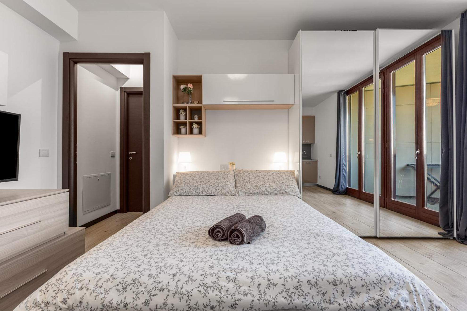 Apartment Monolocale Con Balcone Self Check In Milano Sempione Milan