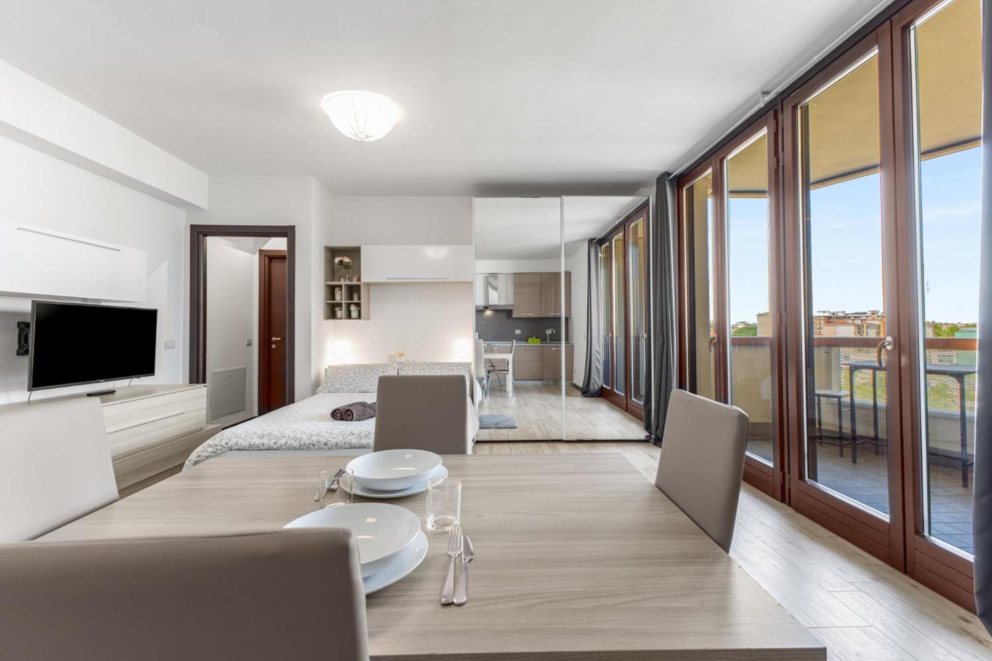 Apartment Monolocale Con Balcone Self Check In Milano Sempione