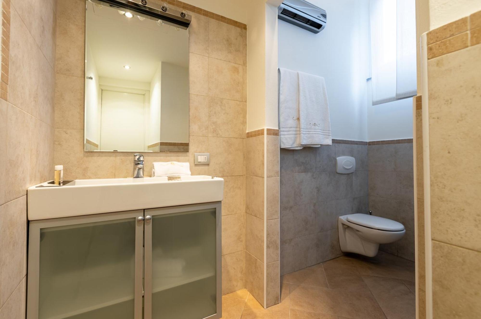 Broglio Apartment *