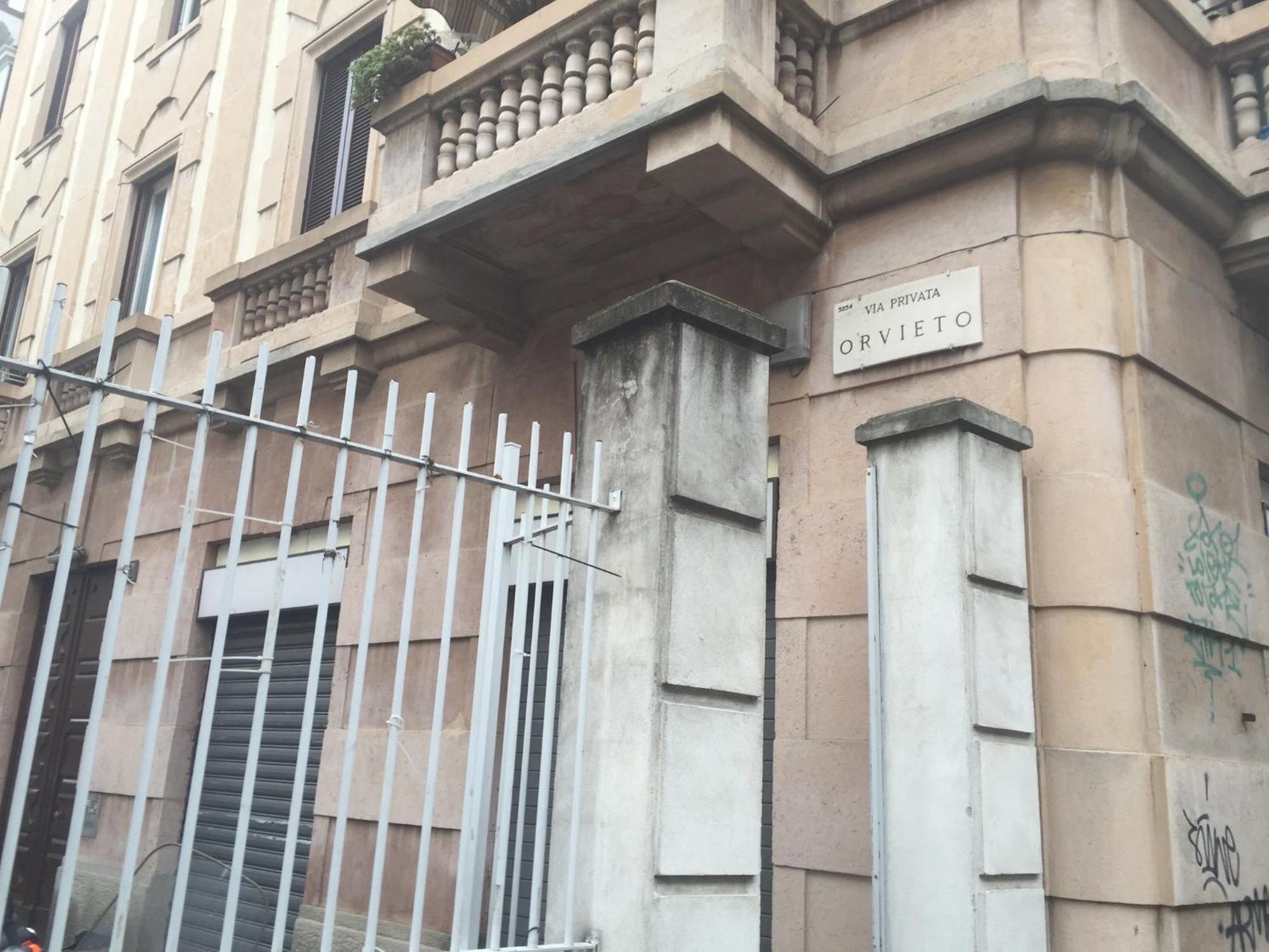 Luxury Design & Artistic In Historic Center, With Private Parking, Navigli - Bocconi Apartamento