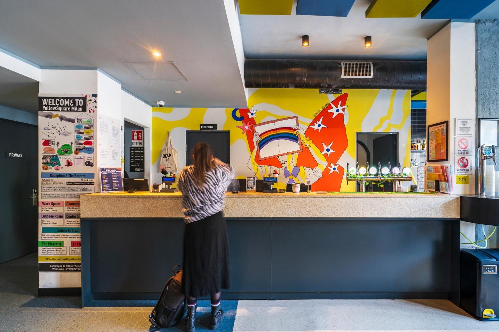 Hostel Yellowsquare