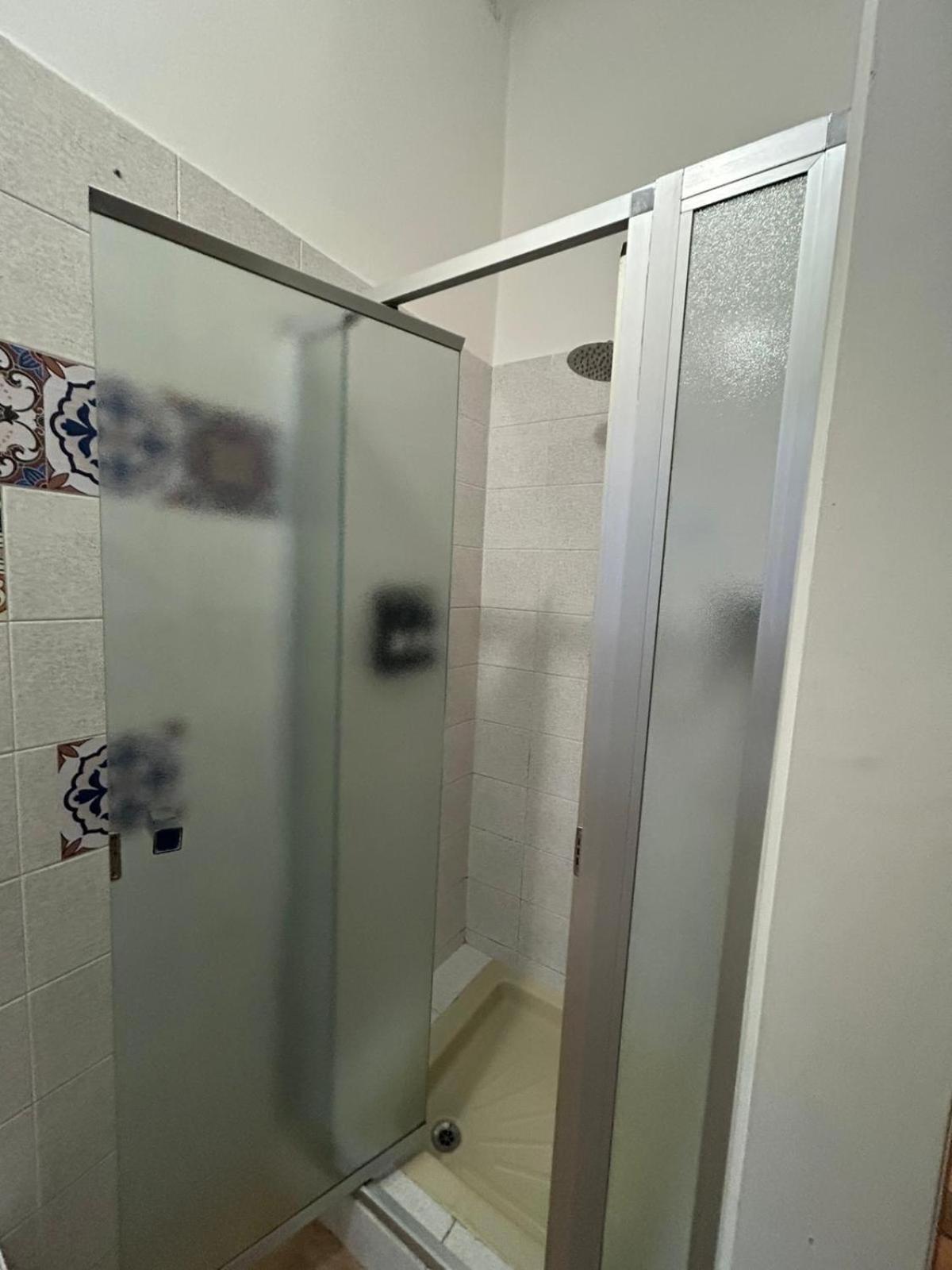 Elegant Near Metro Porta Romana,3 Fermate Subway-stop A Duomo, Wifi-netflix Free *