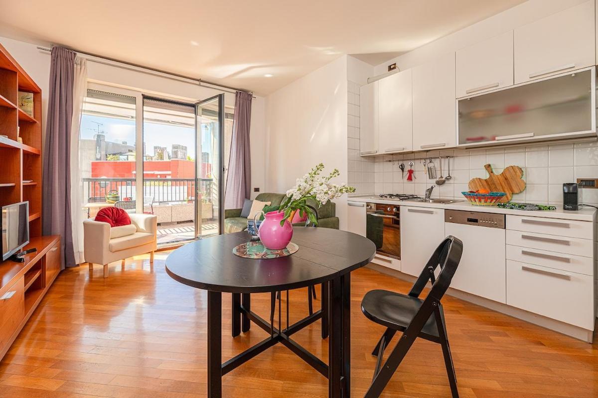 Appartamento The Rainbow House With Terrace!