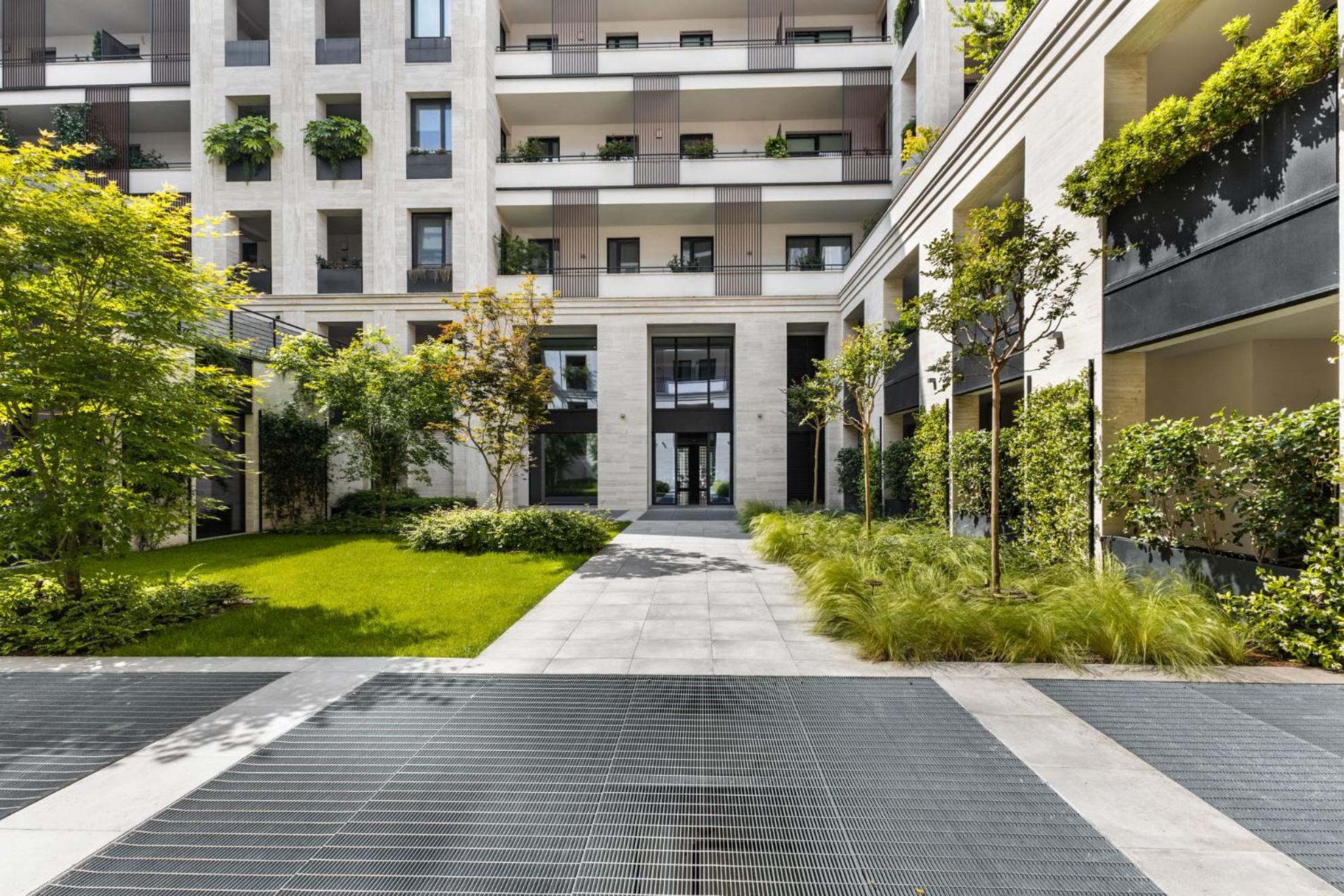 Washington Building - 4 Posti * Milan