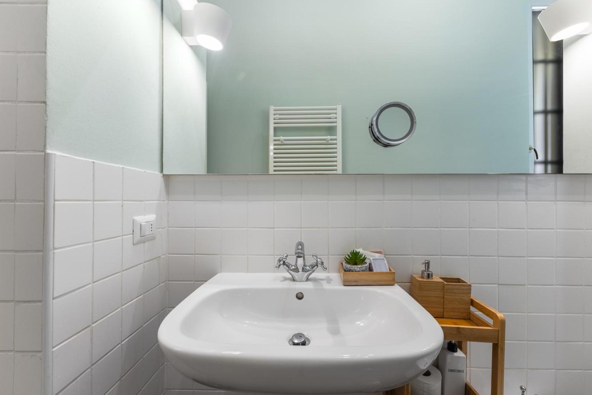 Boccaccio - 4 Posti - Metro Apartment Milan