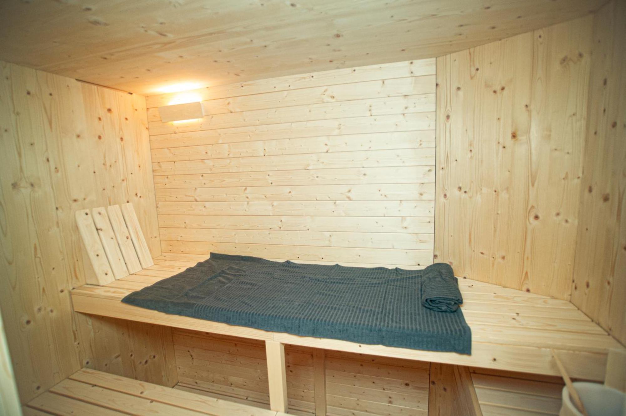 Varanini Luxury Double Bedroom Two And Sauna Apartment