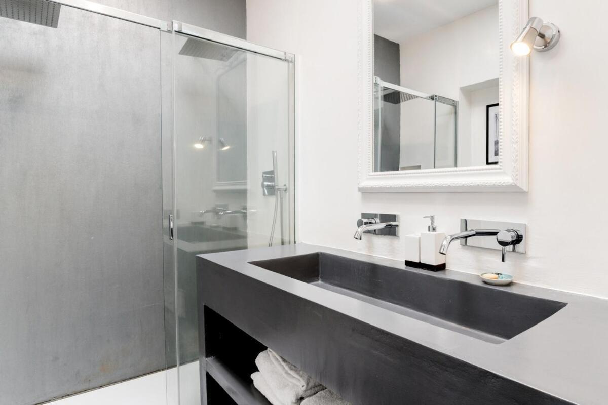 Bocconi Industrial Loft 2bdr, 2btr Apartment *