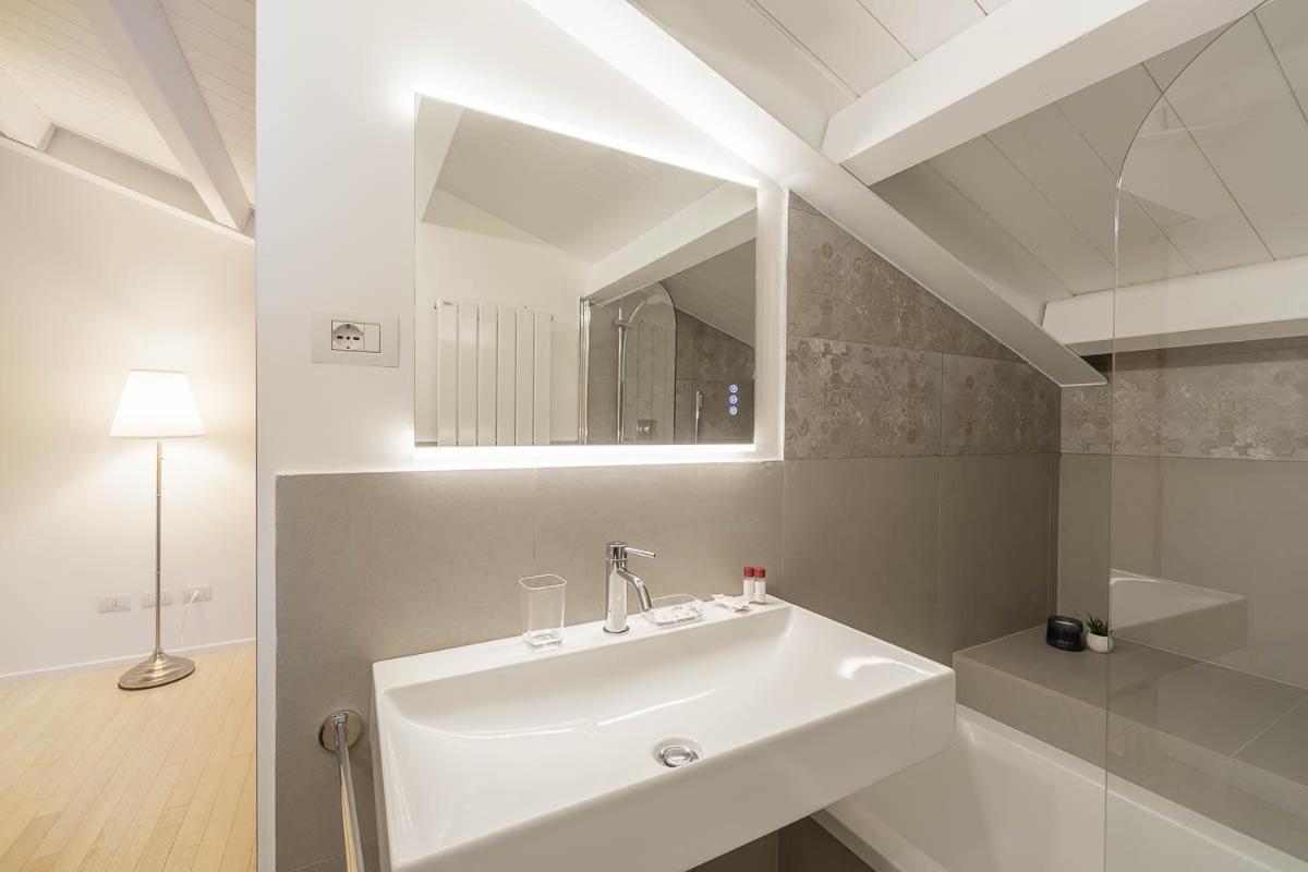 Apartment Duomo 10 Min Shopping&relax Metro Loreto *