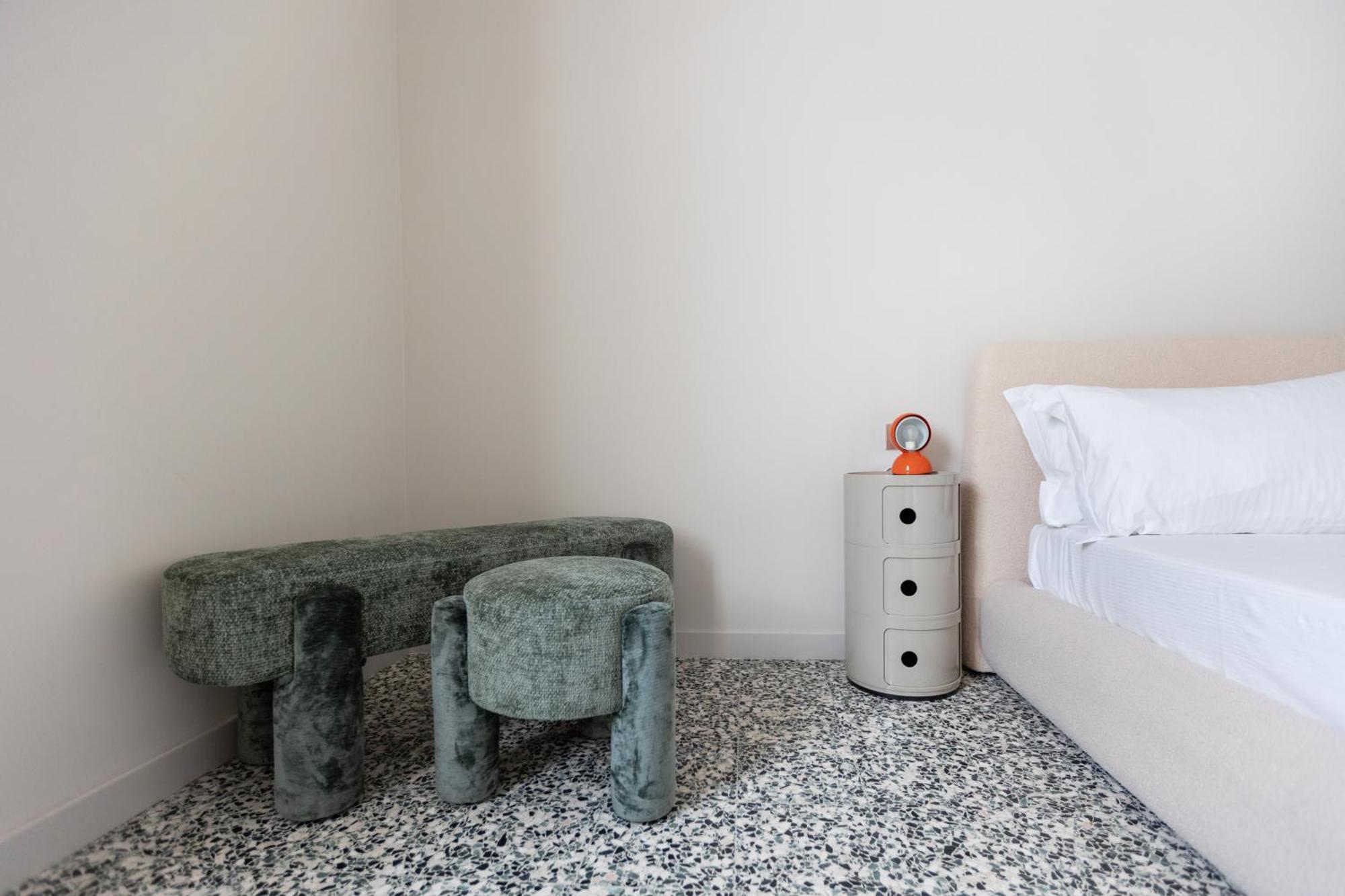 Newly Renovated Two-room * Milan