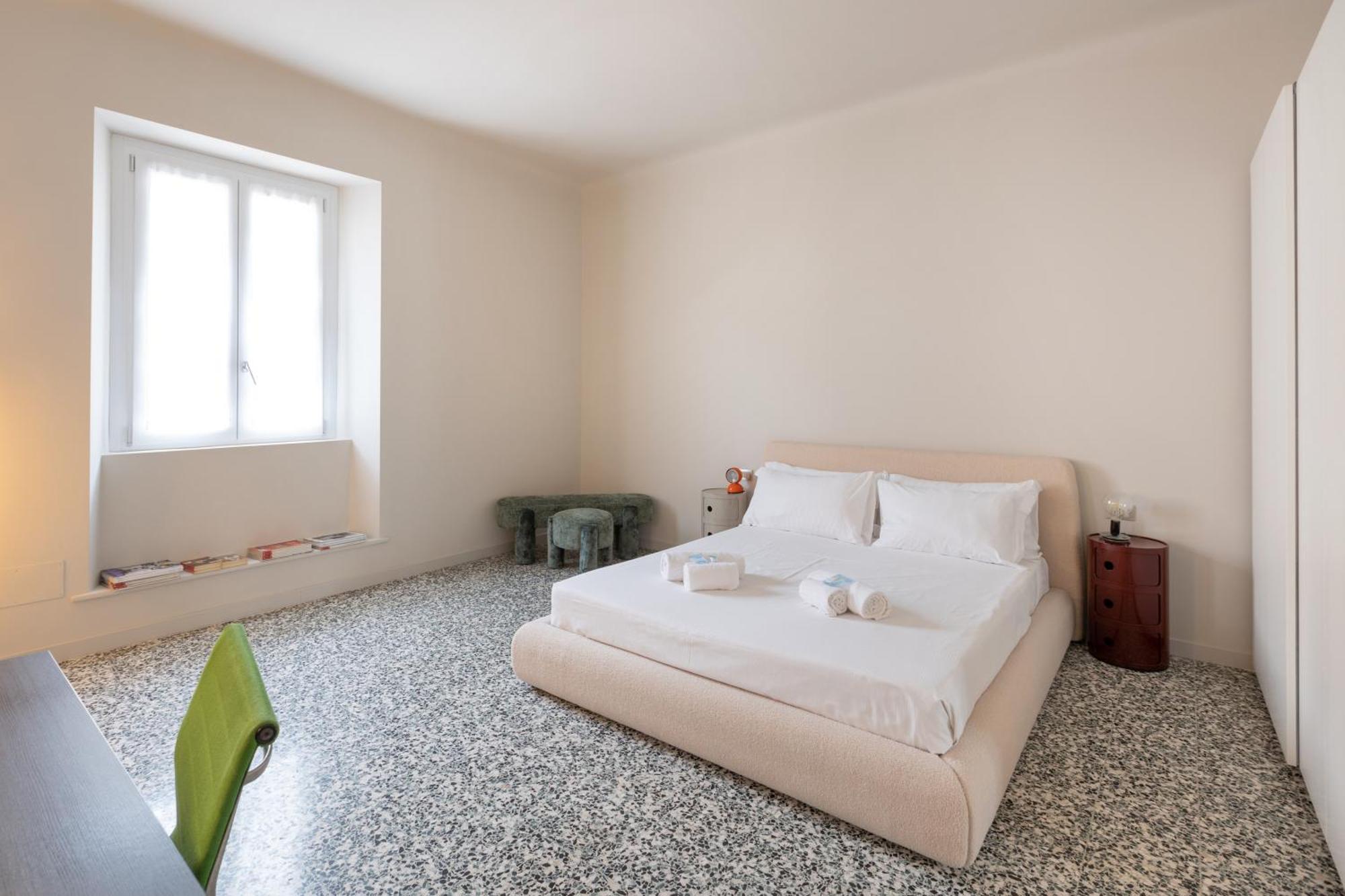 Newly Renovated Two-room Milan