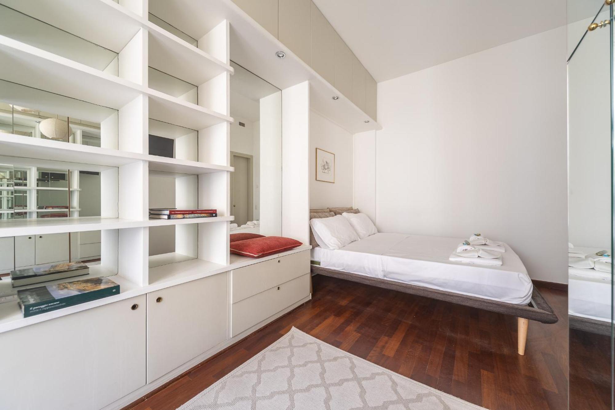 Apartment Lovely In The Hearth Of Brera By Rentopolis Milan