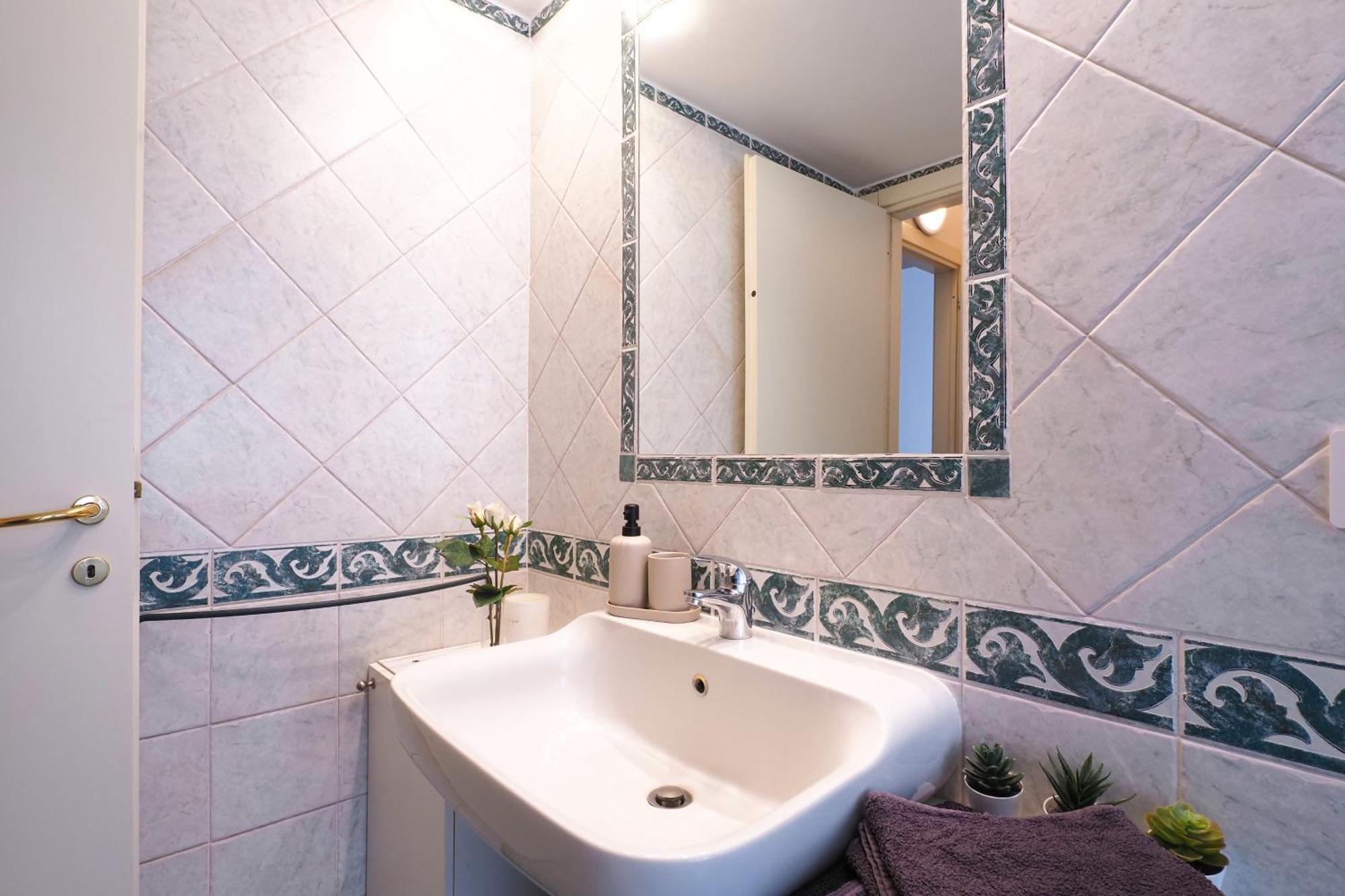 Apartment Sva18 - Fully Equipped Large Flat - S Ambrogio Milan