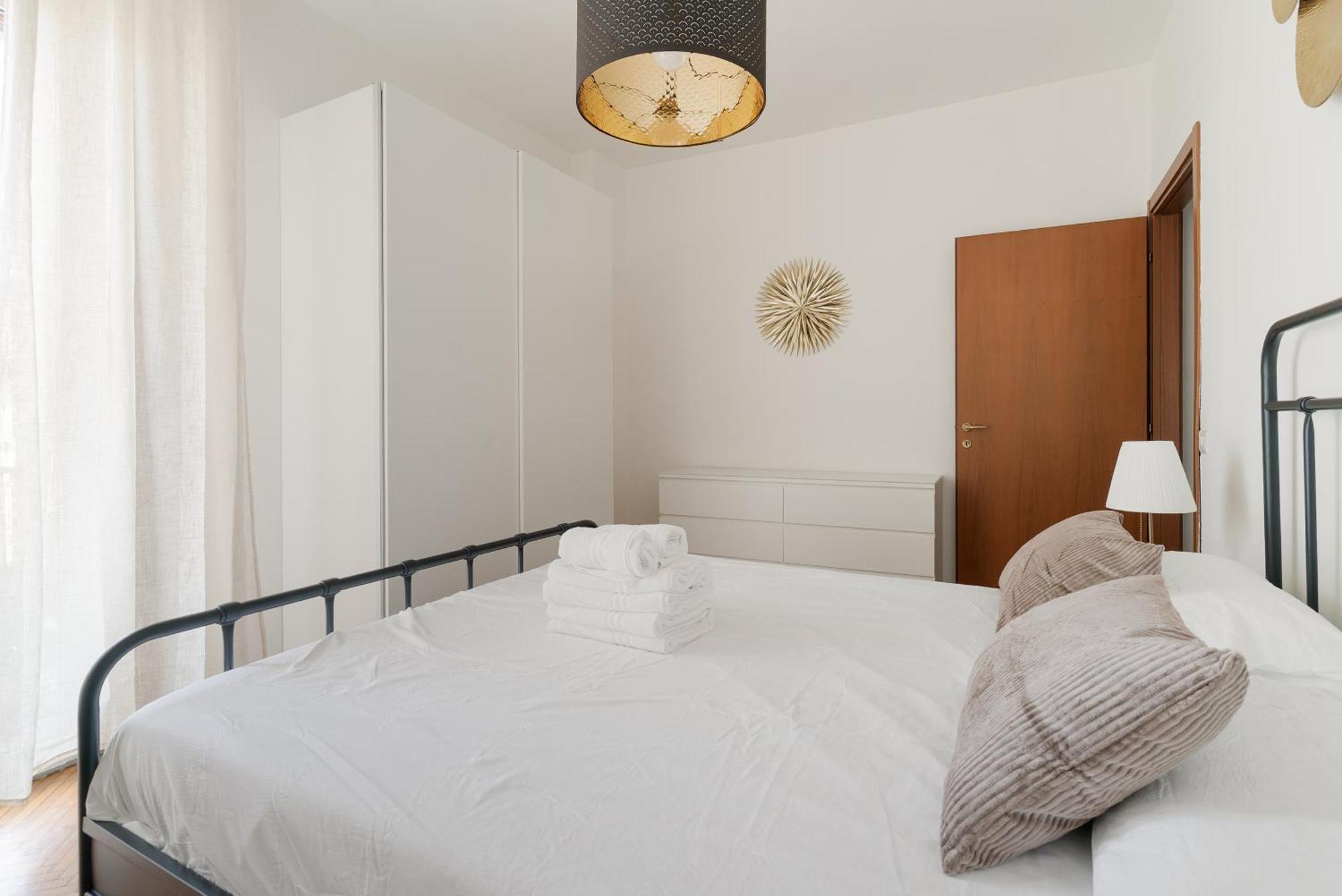 Guesthost - M1 Pasteur With Balcony * Milano