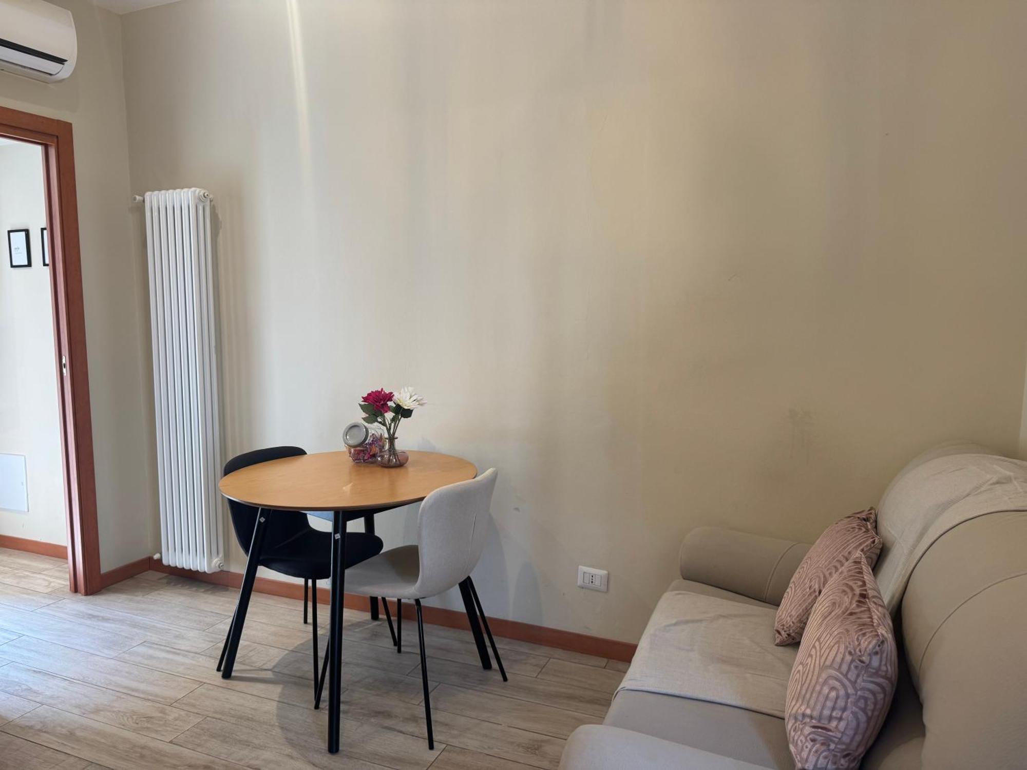 Apartment La Regina Delle Locazioni Ai Navigli *