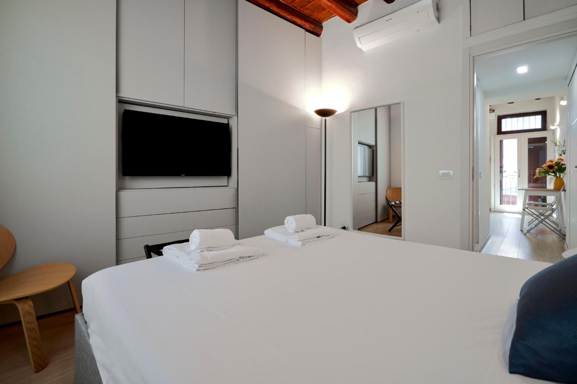 Apartment Bramante In Brera Milan