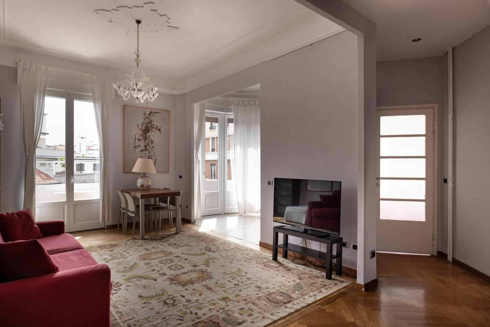 Bright House Center On Subway Lines 1,2 &3 Apartamento