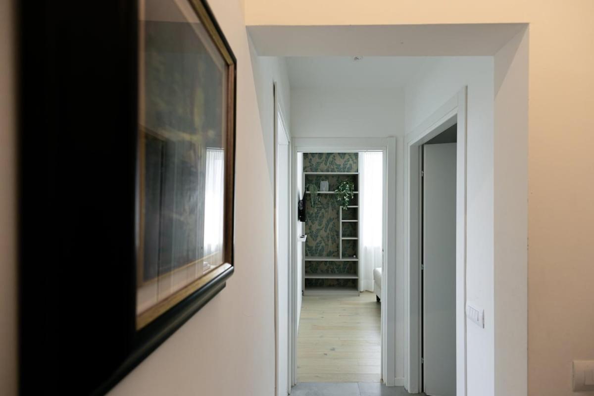 Two -rooms 10 Minutes Duomo By Metro Milano