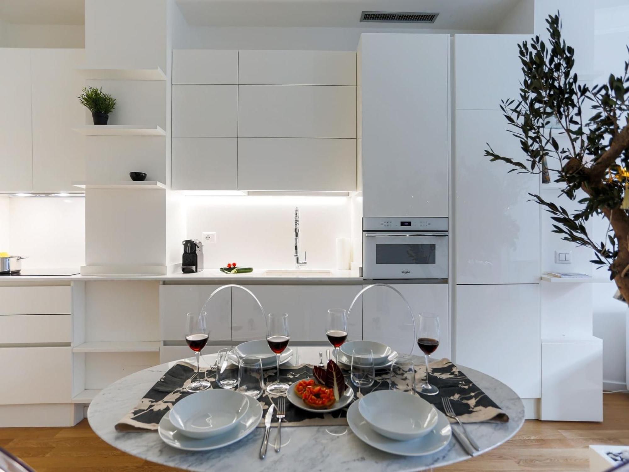 The Rent - Characteristic In Crocetta Area Milan