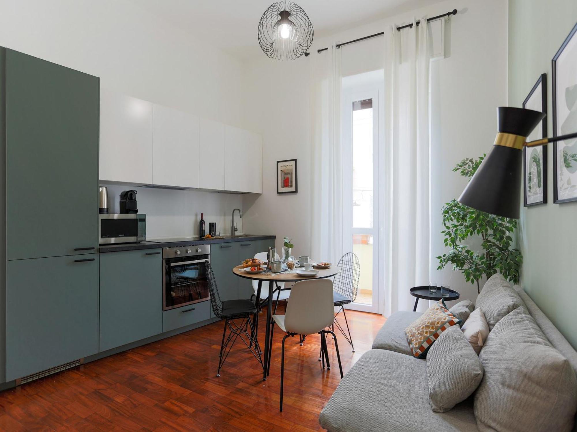 The Rent - Characteristic In Crocetta Area Milan
