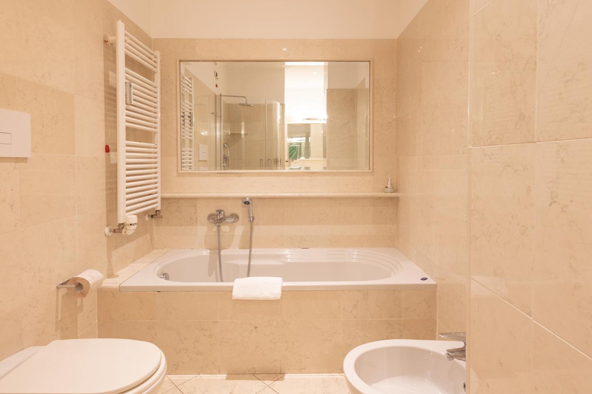 Ampio Bilocale Life - Mirable Pm Apartment Milan