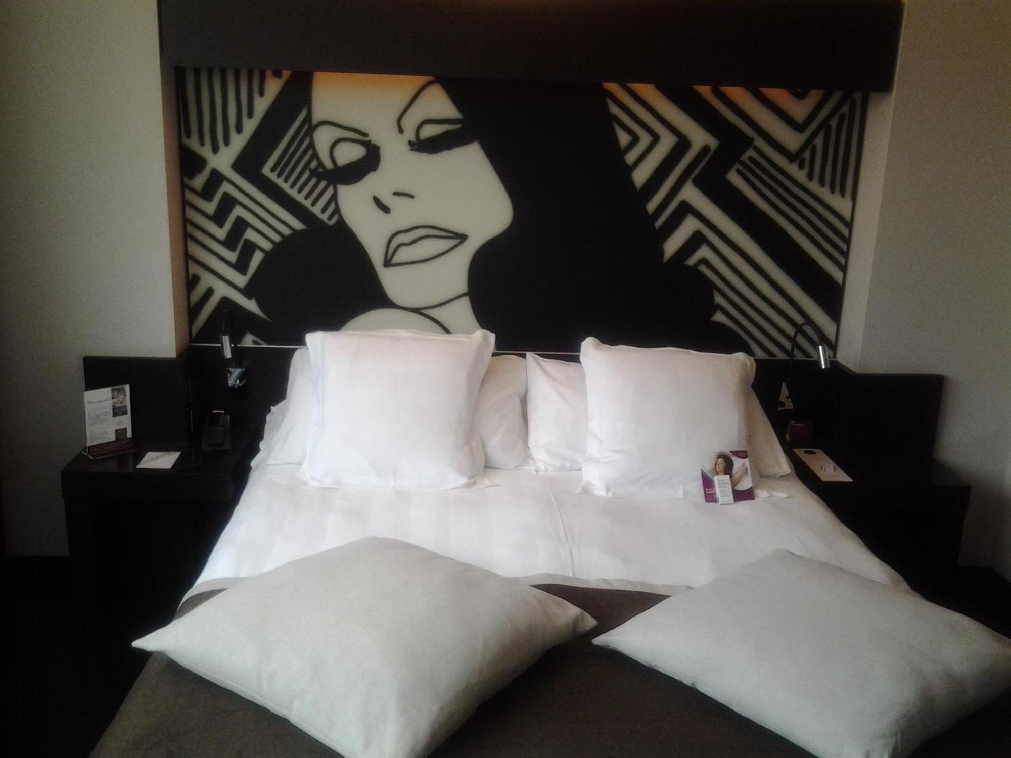 Crowne Plaza By Ihg