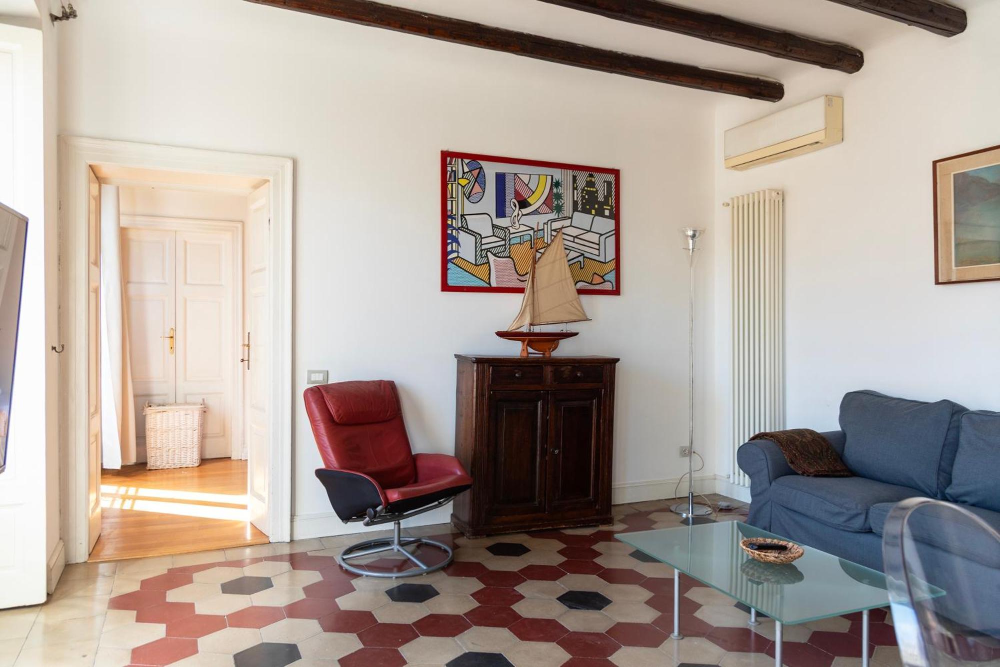 Apartamento Youhosty - Nerino 10 Milão