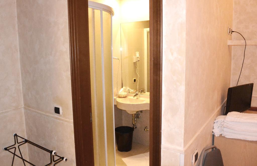Nettuno Hotel Milan