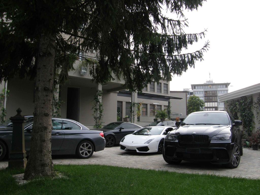 Zuretti 61 Bed & Breakfast 2*