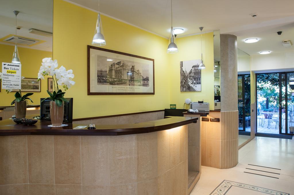 Hotel The 2*