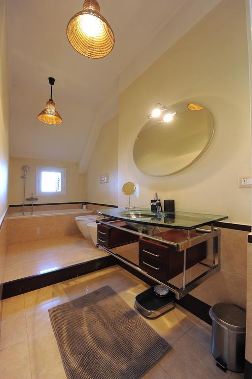 Piazza Napoli Penthouse Milan