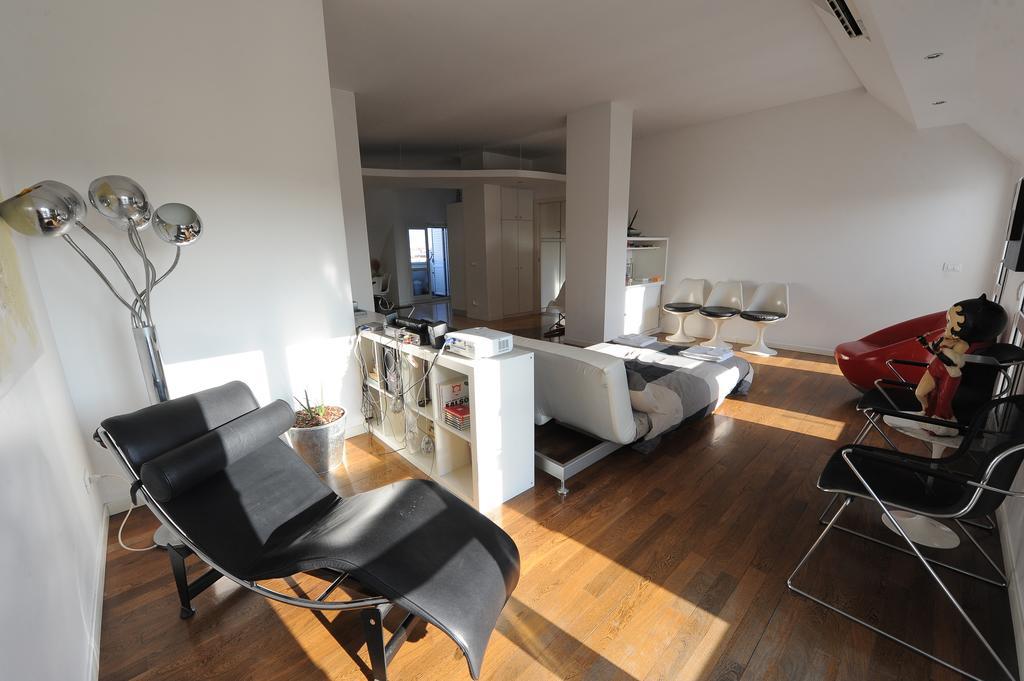 Apartment Piazza Napoli Penthouse Milan